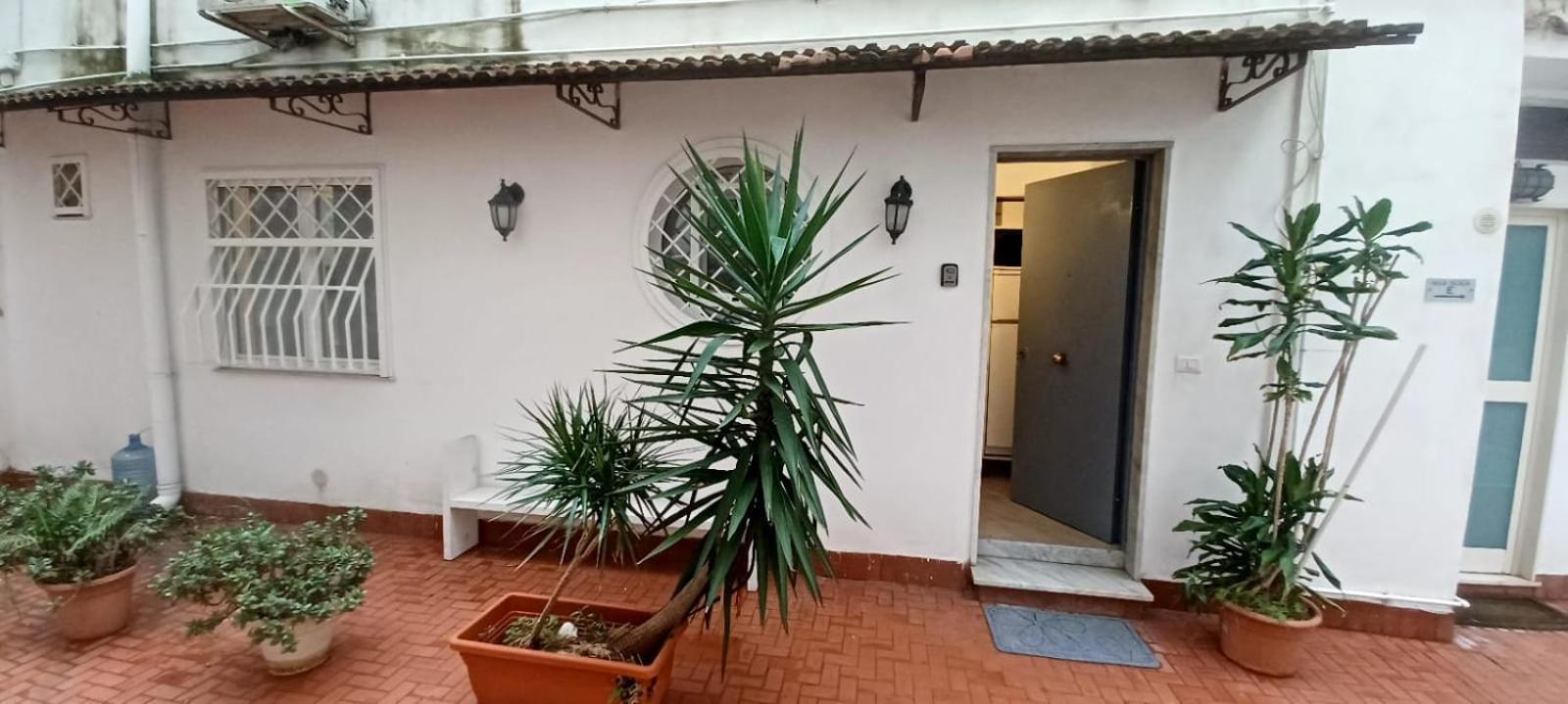 Residenza Plebliscito Apartment เนเปิลส์ ภายนอก รูปภาพ